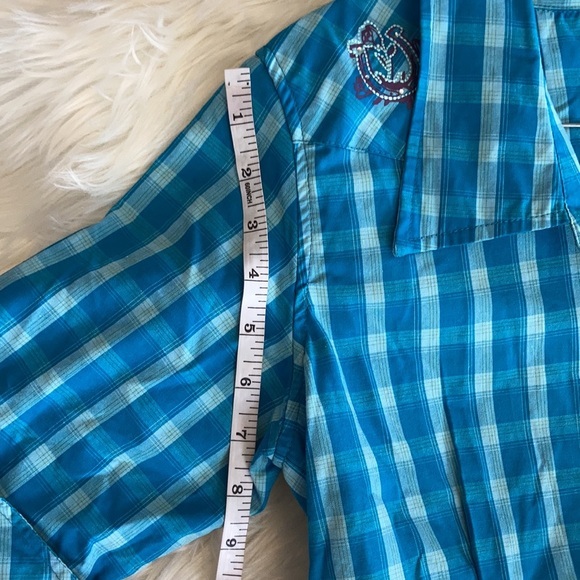 Bit & Bridle blue flannel short sleeved button up - Picture 14 of 17